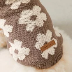 Mon Cheri Flower Knit Vest Mocha