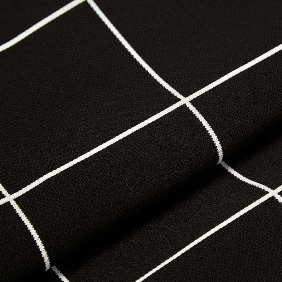 Brand new π€© LAY LO Black Grid π Dog Bed Or Bed Cover π 6 LAY LO Black Grid Dog Bed Or Bed Cover