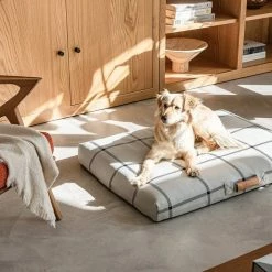 Hot Sale 💯 LAY LO Live White Plaid 🐶 Dog Bed Or Bed Cover 🔥 12 LAY LO Live White Plaid Dog Bed Or Bed Cover