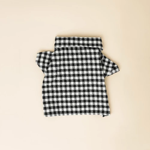 Brand new ✨ Dog Threads Gingham Button Down ❤️ 4 Dog Threads Gingham Button Down